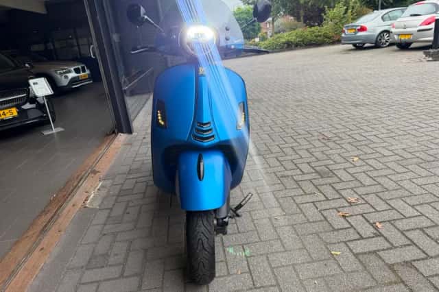 Vespa GTS 300 Super (2020) thumbnail 4