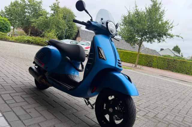 Vespa GTS 300 Super (2020) thumbnail 5