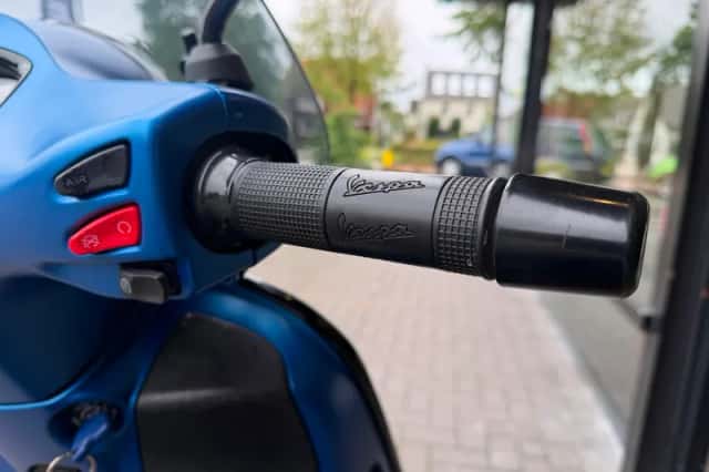 Vespa GTS 300 Super (2020) thumbnail 6