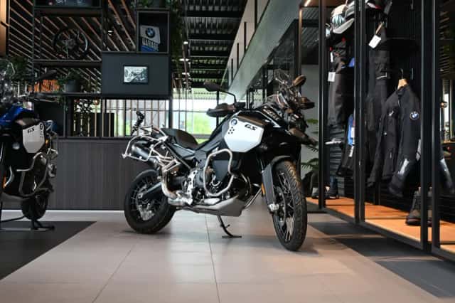 BMW F 900 GS Adventure (2026) thumbnail 3