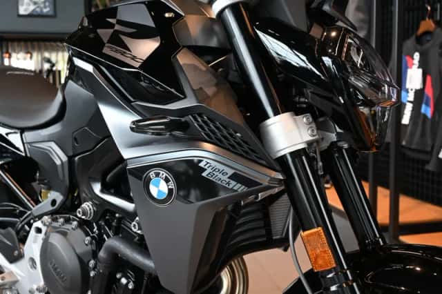 BMW F 900 R (2026) thumbnail 5