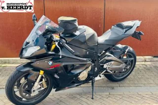 BMW S 1000 RR (2010) thumbnail 2