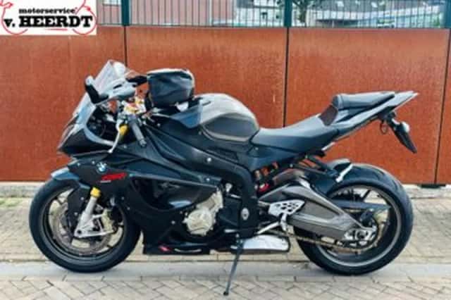 BMW S 1000 RR (2010) thumbnail 4
