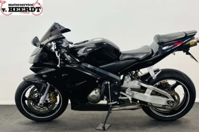 Honda CBR600RR (2003) thumbnail 4