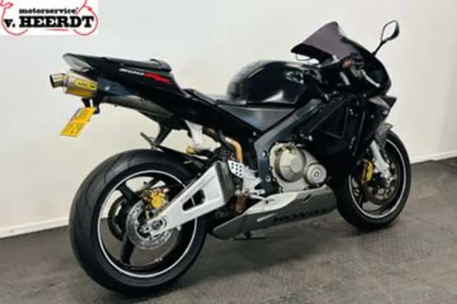 Honda CBR600RR (2003) thumbnail 5