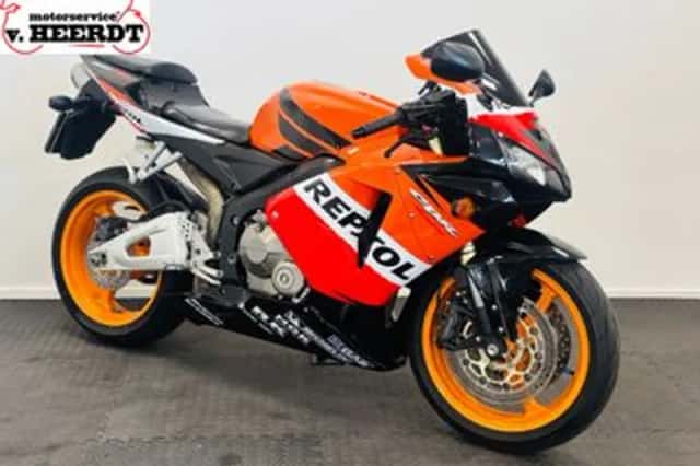 Honda CBR600RR (2006) thumbnail 1
