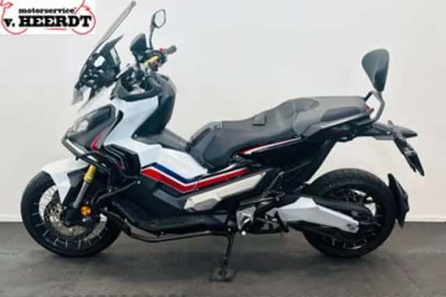 Honda X ADV (2017) thumbnail 4