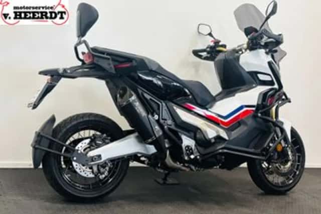 Honda X ADV (2017) thumbnail 5
