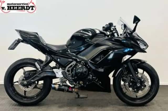 Kawasaki Ninja 650 (2021) thumbnail 3
