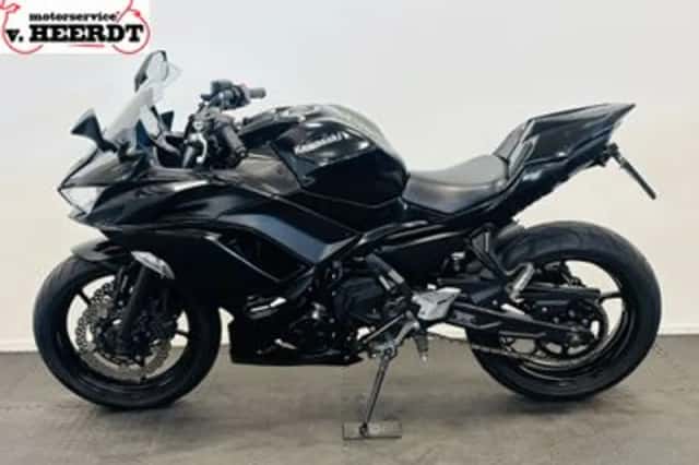 Kawasaki Ninja 650 (2021) thumbnail 4