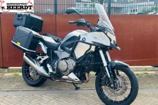 Honda VFR 1200 X Crosstourer (2014) thumbnail 1