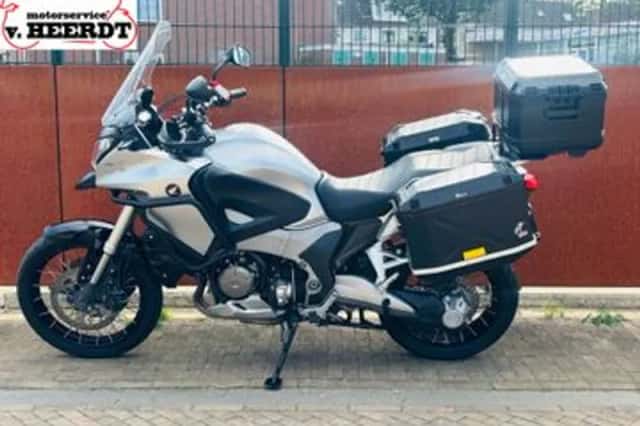 Honda VFR 1200 X Crosstourer (2014) thumbnail 4