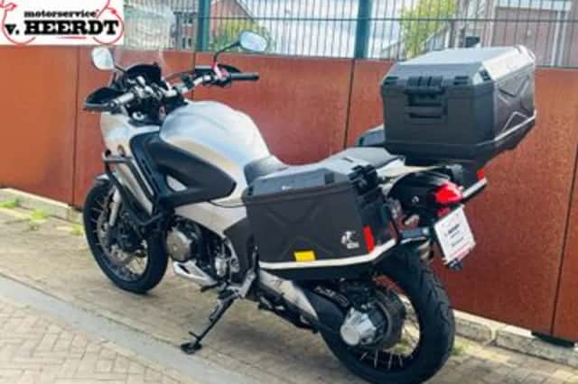 Honda VFR 1200 X Crosstourer (2014) thumbnail 6