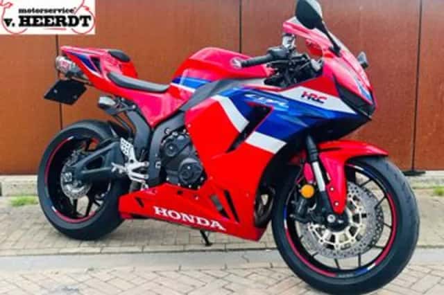 Honda CBR600RR (2024) thumbnail 1