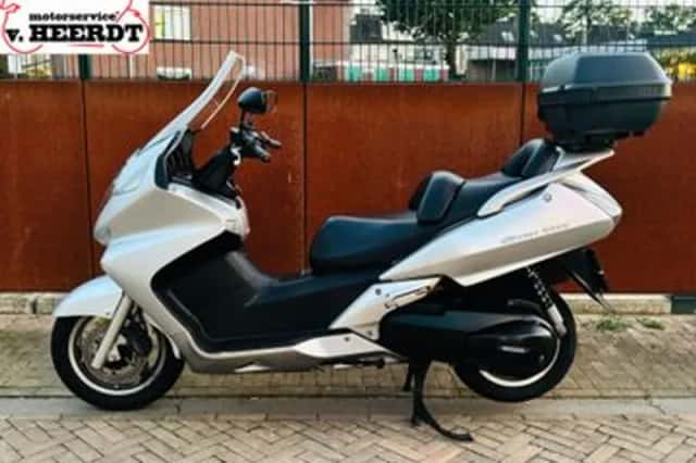 Honda FJS600 Silver Wing (2001) thumbnail 4