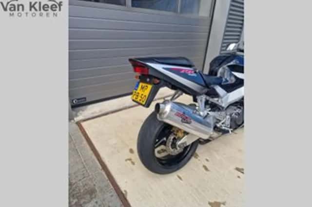 Honda CBR 900 RR Fireblade (2000) thumbnail 6