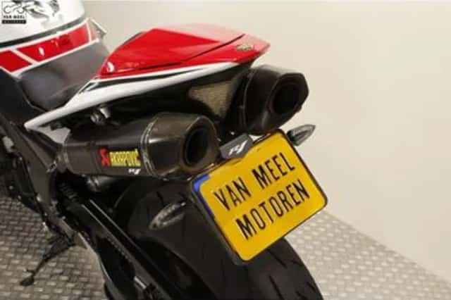 Yamaha YZF-R1 (2012) thumbnail 6