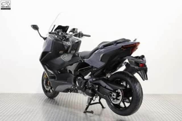 Yamaha Tmax Tech MAX (2022) thumbnail 5