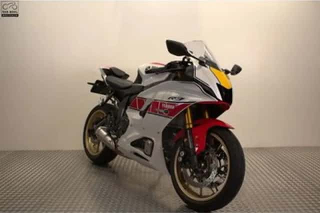 Yamaha R7 World GP 60TH Anniversary (2023) thumbnail 2