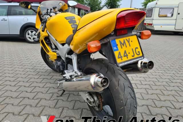 Honda VTR 1000 F Firestorm (1997) thumbnail 4
