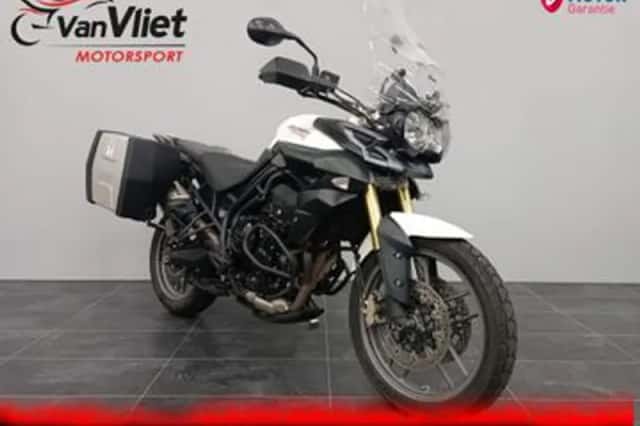 Triumph Tiger 800 (2014) thumbnail 1
