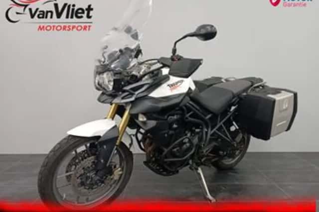 Triumph Tiger 800 (2014) thumbnail 2