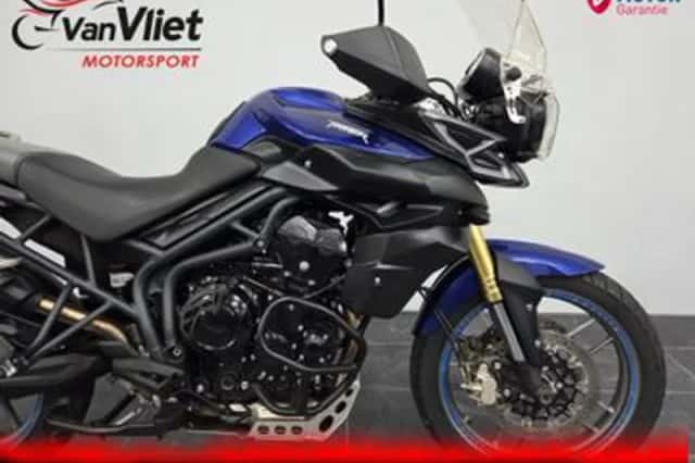 Triumph Tiger 800 (2012) thumbnail 3