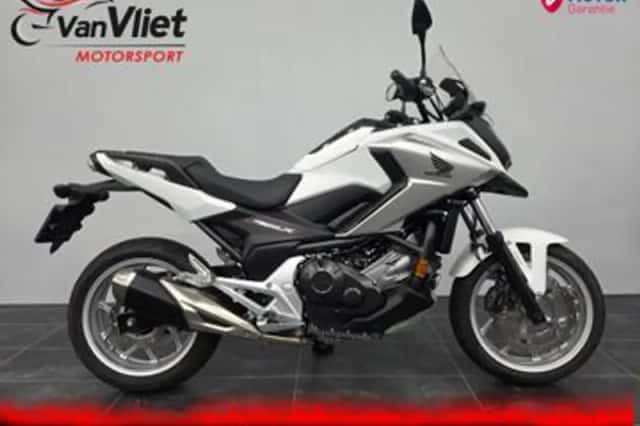 Honda NC750X (2016) thumbnail 5