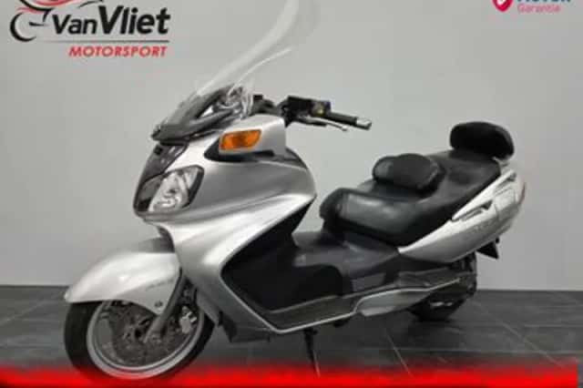 Suzuki Burgman 650 (2004) thumbnail 2