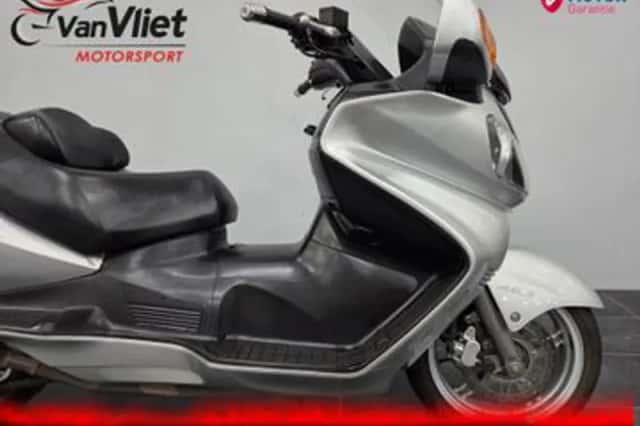 Suzuki Burgman 650 (2004) thumbnail 3