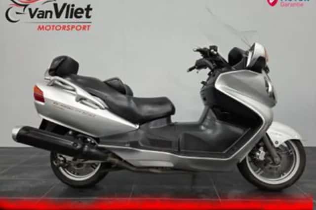 Suzuki Burgman 650 (2004) thumbnail 5