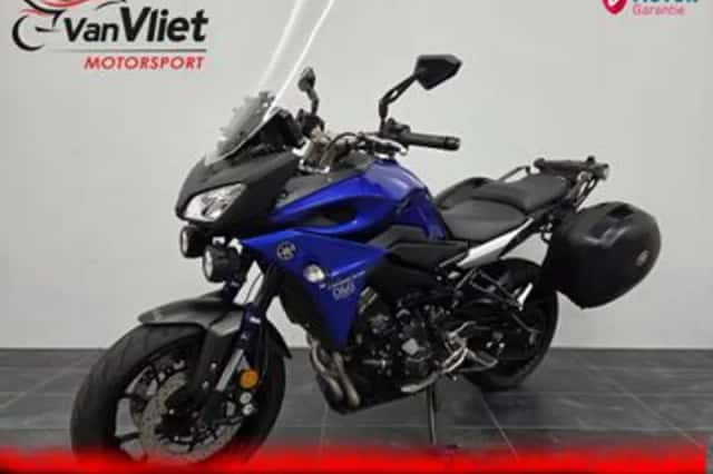 Yamaha Tracer 900 (2017) thumbnail 2