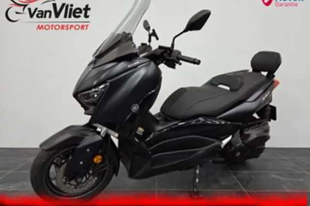 Yamaha XMAX 400 (2019) thumbnail 2