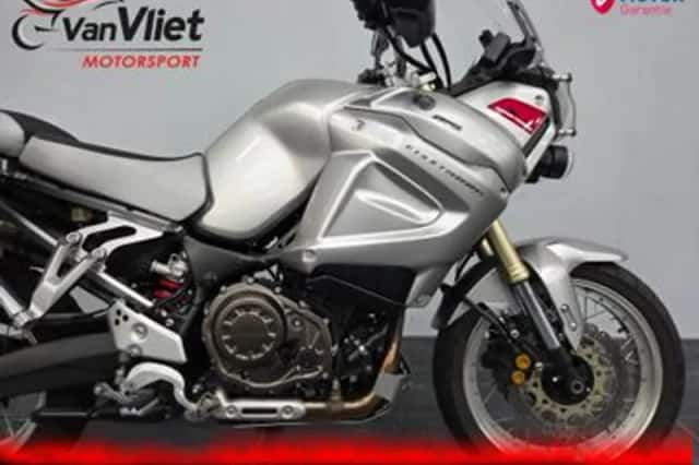 Yamaha XT 1200 Z Super Tenere (2010) thumbnail 3