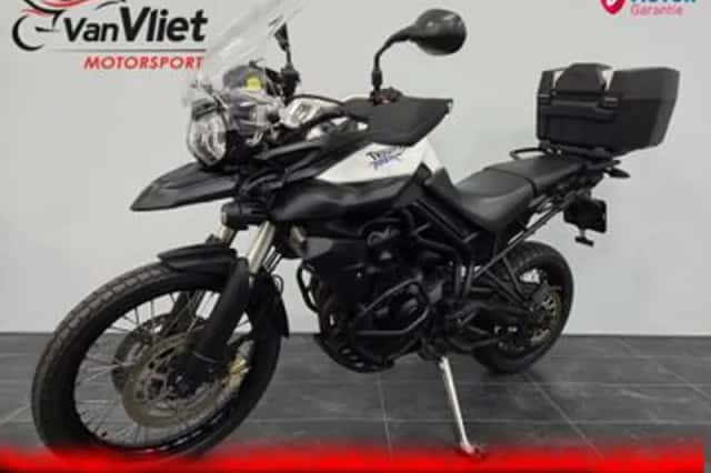 Triumph Tiger 800 (2012) thumbnail 2