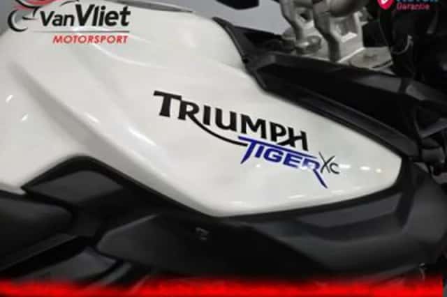 Triumph Tiger 800 (2012) thumbnail 6