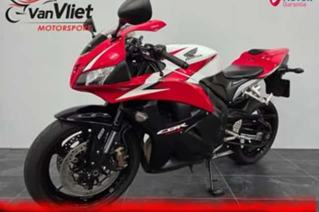 Honda CBR600RR (2009) thumbnail 2