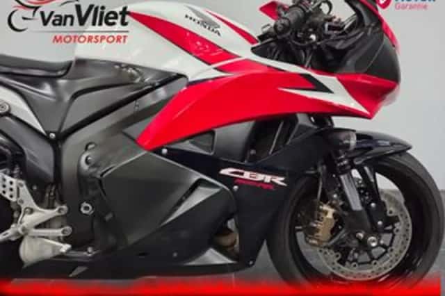 Honda CBR600RR (2009) thumbnail 3