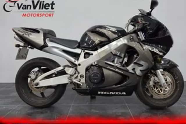 Honda CBR 900 RR Fireblade (1999) thumbnail 5