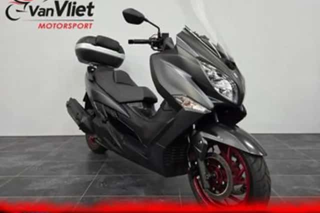 Suzuki AN 400 Burgman (2018) thumbnail 1