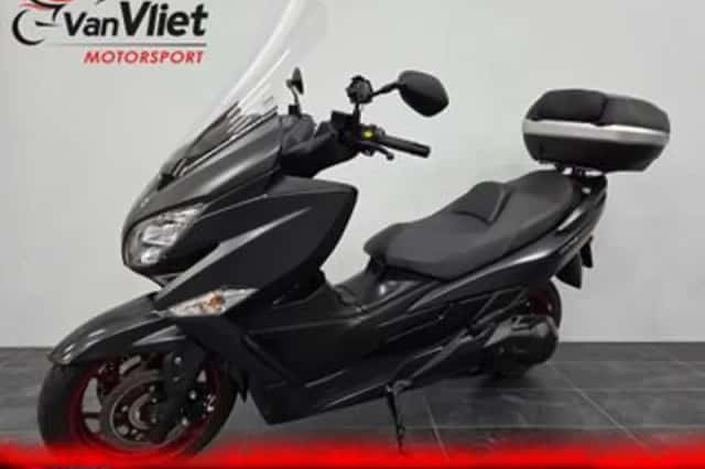 Suzuki AN 400 Burgman (2018) thumbnail 2