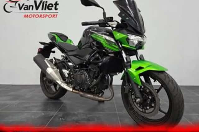 Kawasaki Z400 (2020) thumbnail 1