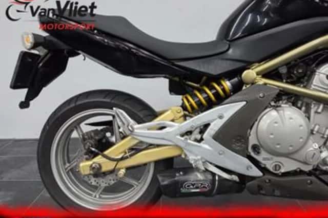Kawasaki Er-6n (2008) thumbnail 4