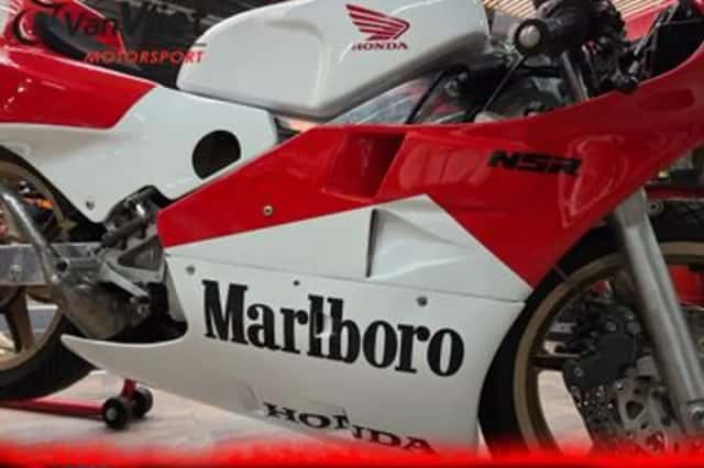 Honda NSR 250 R (1988) thumbnail 6