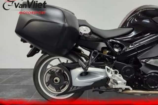 BMW F 800 GT (2017) thumbnail 4