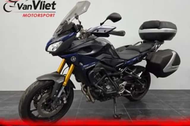 Yamaha Tracer 900 (2016) thumbnail 2