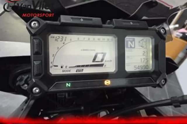 Yamaha Tracer 900 (2016) thumbnail 3