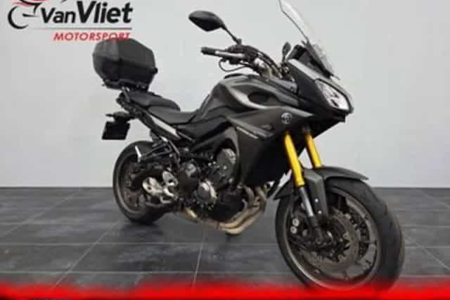 Yamaha Tracer 900 (2015) thumbnail 1