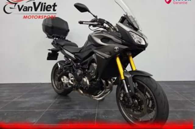 Yamaha Tracer 900 (2015) thumbnail 1