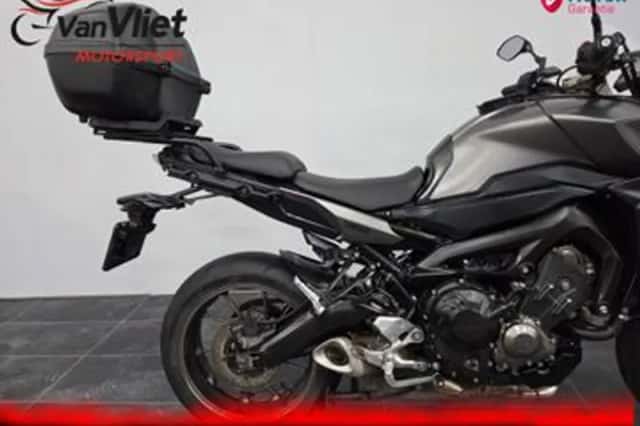 Yamaha Tracer 900 (2015) thumbnail 4